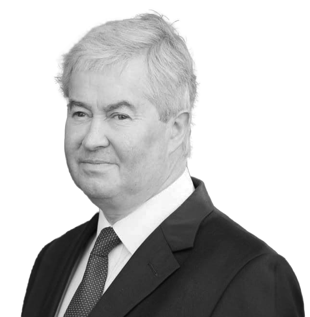 Sir Richard Barrons: «La cavalleria americana non verrà a salvare l'Europa»